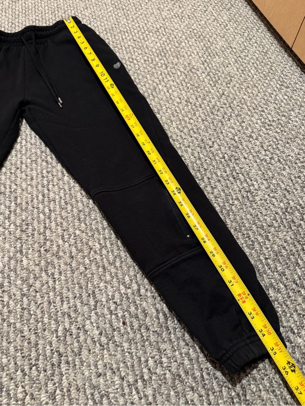 Forever 21 cotton black joggers with pocket  under knee - Picture 3 of 7